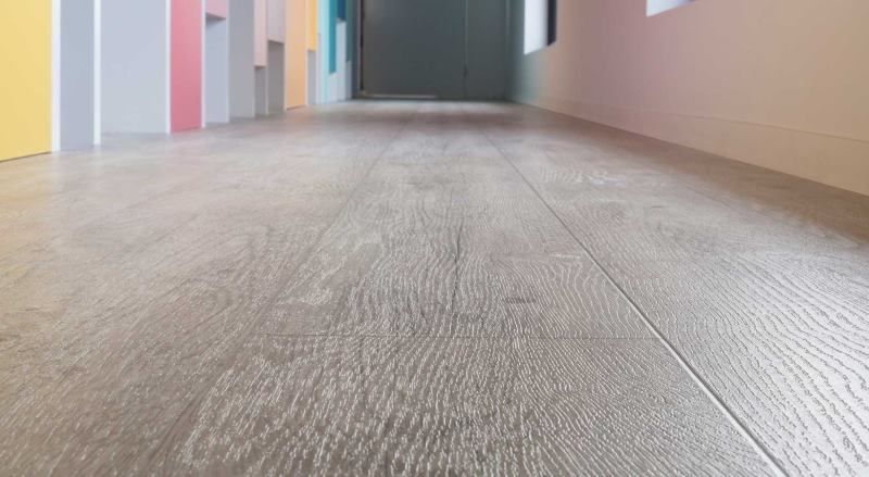 Линолеум бытовой "IVC" Woodlike Cousteau W06 (3м) — купить в Владивостоке