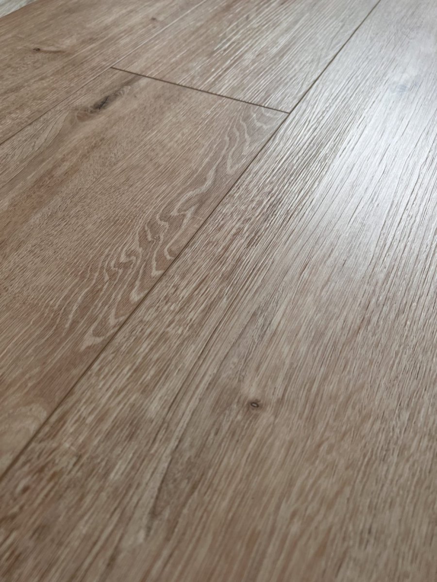 SPC ламинат "OneFloor" ЕСО 5062 (4V фаска) (1220*184*4 мм) — купить в Владивостоке