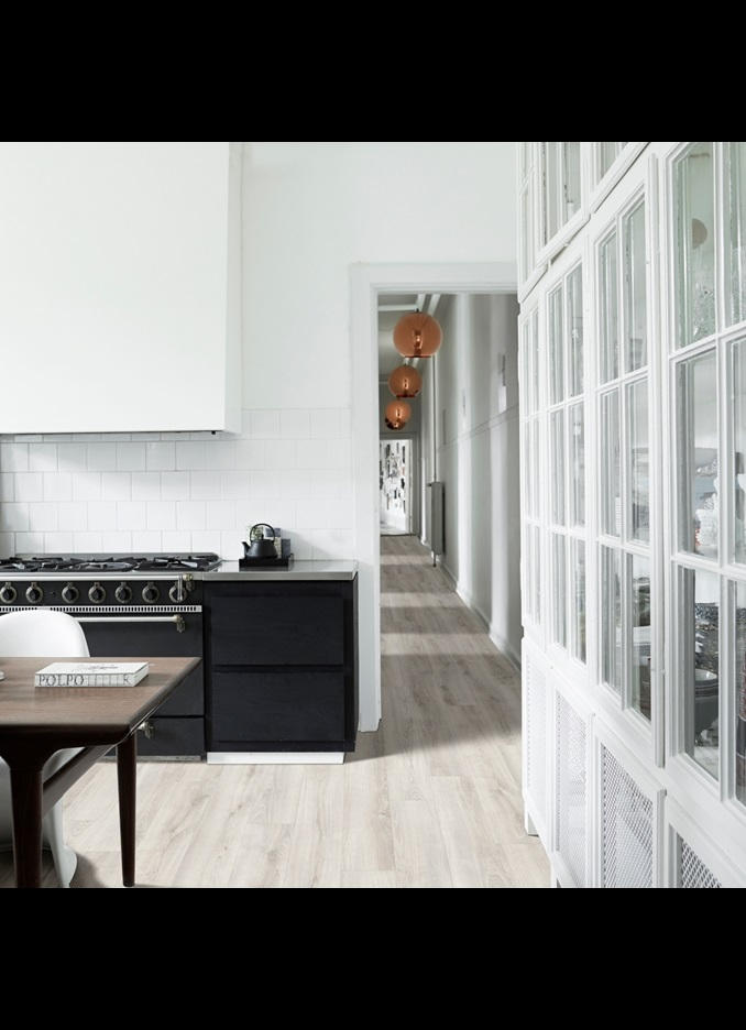 Замковая ПВХ плитка Shelby Oak 113 (1251*189*5 мм) — купить в Владивостоке