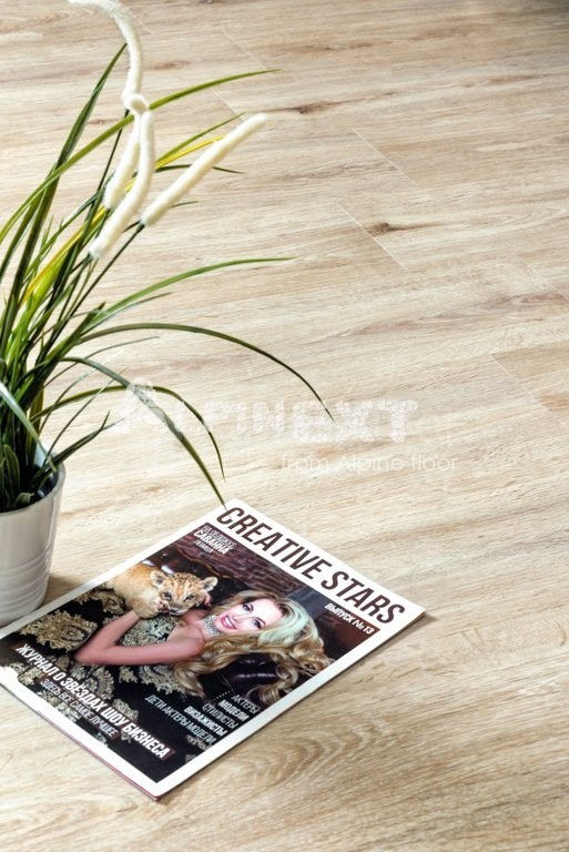 Замковая ПВХ плитка "Alpine Floor" Дуб Ваниль  (1220*183*4мм) — купить в Владивостоке
