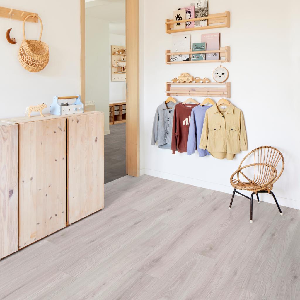 SPC ламинат "Adelar" Eterna Easy 05221 Chapman Oak (1220*181*5 мм) — купить в Владивостоке