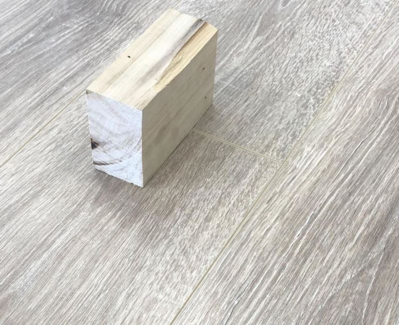 Ламинат "SunFloor" 8/32 4V Дуб Джонсон 32 (1380*193*8 мм) — купить в Владивостоке