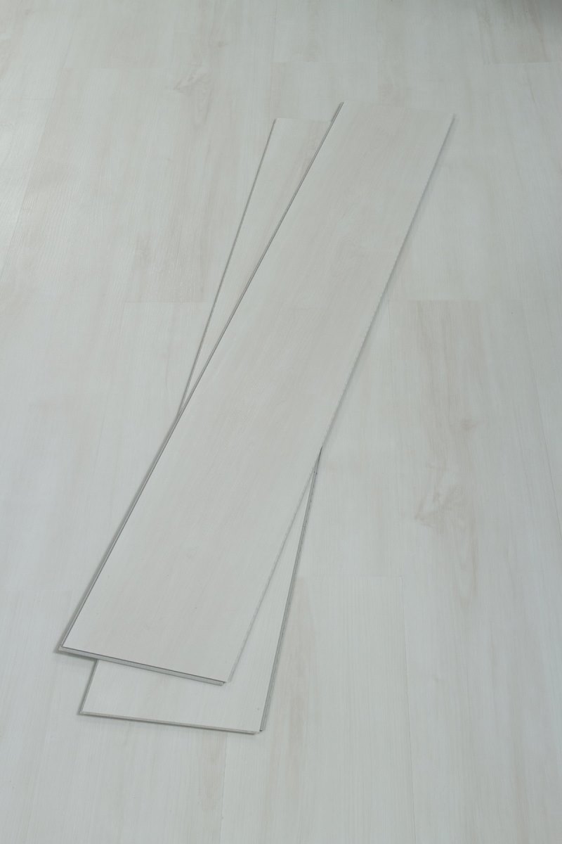 SPC ламинат "OneFloor" ЕСО 8055 (1220*184*4 мм) — купить в Владивостоке