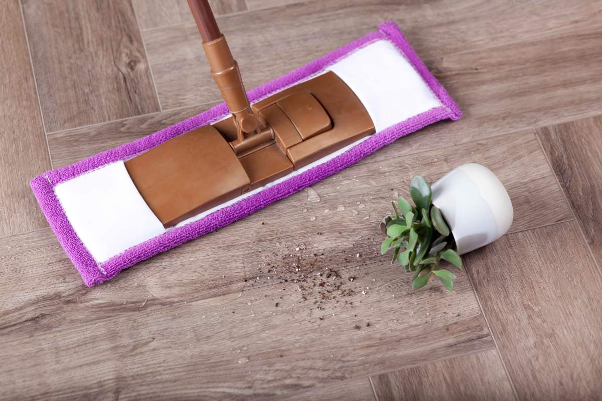 Замковая ПВХ плитка "Aberhof" Carmelita 1862 (615*123*5 мм) — купить в Владивостоке