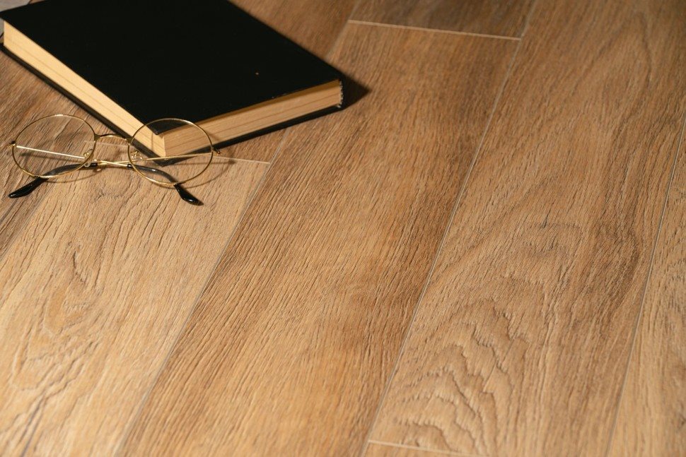 Виниловый ламинат "Bonkeel" Style Дуб Бонди (1200*125*4 мм) — купить в Владивостоке