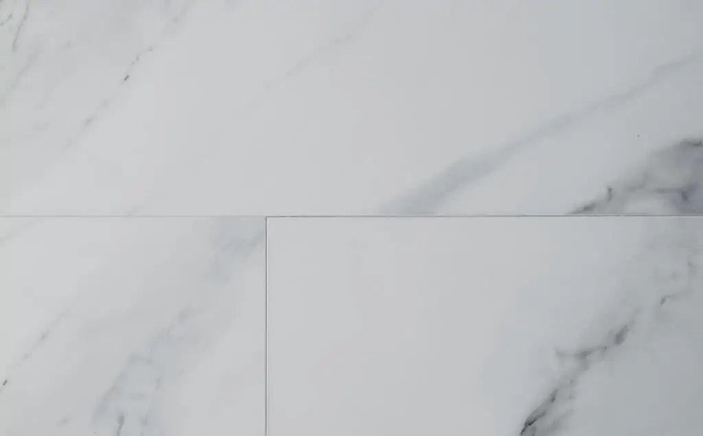 Виниловые полы "FirmFit" Tiles Мрамор Калакатта XT-4000 (600*300*5 мм) — купить в Владивостоке