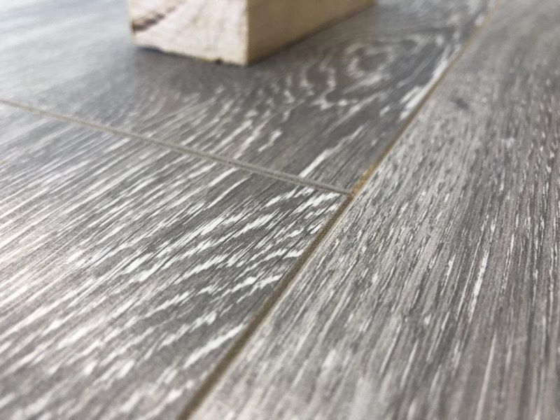 Ламинат "SunFloor" 8/32 4V Дуб Гвинея 34 (1380*193*8 мм) — купить в Владивостоке