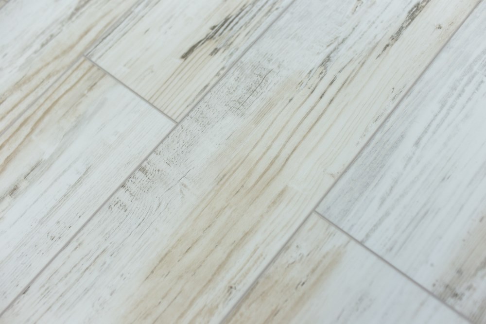 Замковая ПВХ плитка "Art Tile" Берёза Прованс (1220*152*5 мм) — купить в Владивостоке